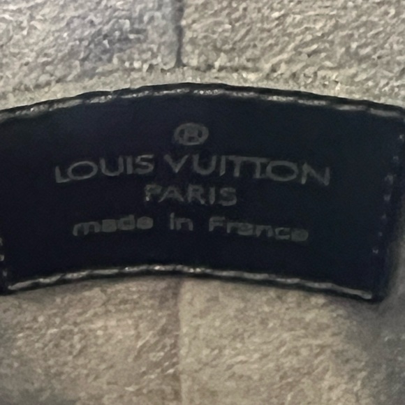 Louis Vuitton Epi Leather Demi Lune Pochette with dust bag - Picture 6 of 14